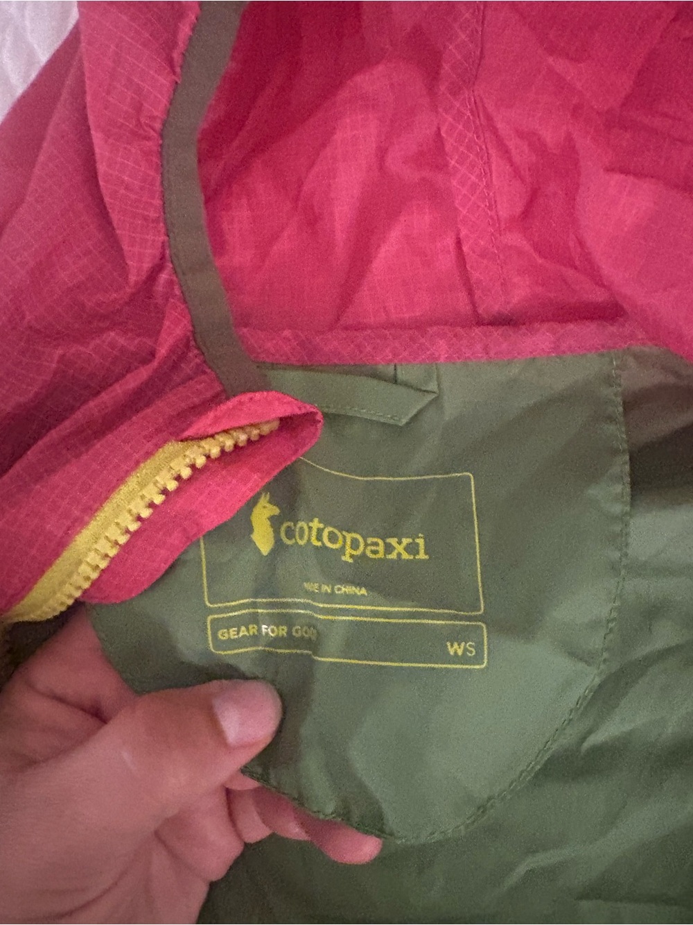 Cotopaxi Multicolor women’s windbreaker - Green, Red, Turquoise, Gold - Picture 2 of 3